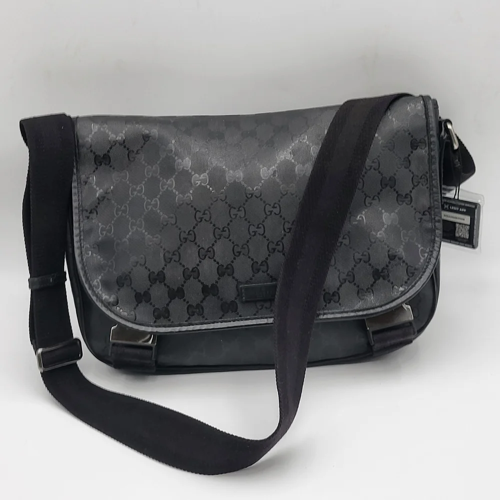 Gucci Imprime Black GG Supreme Canvas Crossbody Unisex Bag... Authentic w/COA...